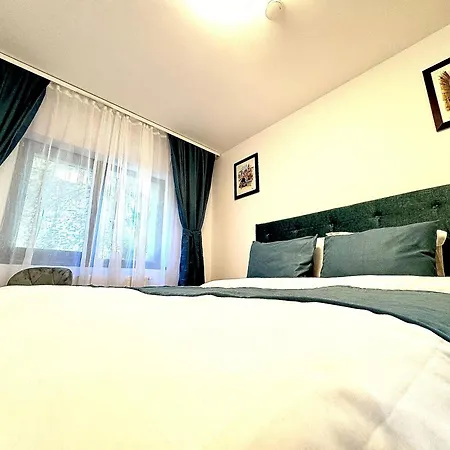 3 Baneasa Airport Maison d'hôtes 3*