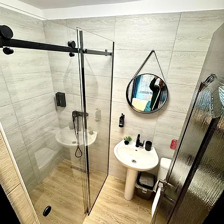 3 Baneasa Airport 3*