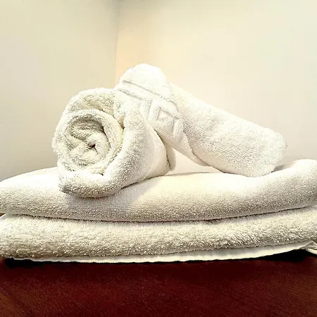 3 Baneasa Airport Bukarest