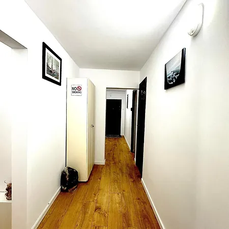 3 Baneasa Airport 3*