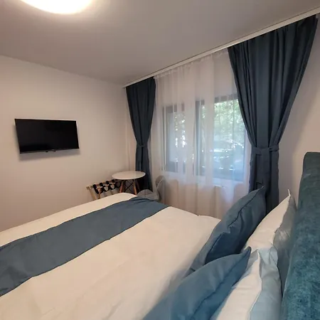 3 Baneasa Airport Бухарест