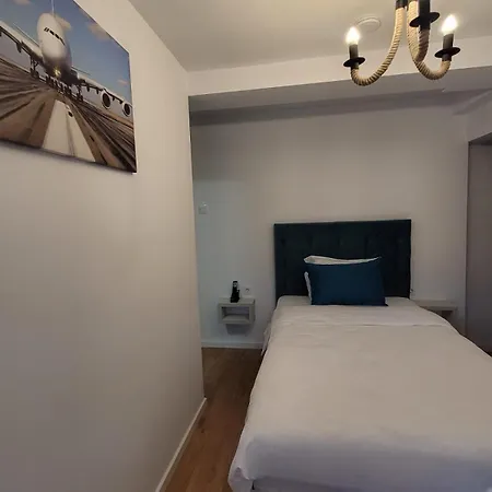 3 Baneasa Airport * Bucureşti