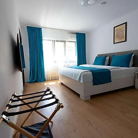 3 Baneasa Airport Guest house