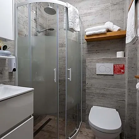 3 Baneasa Airport 3*