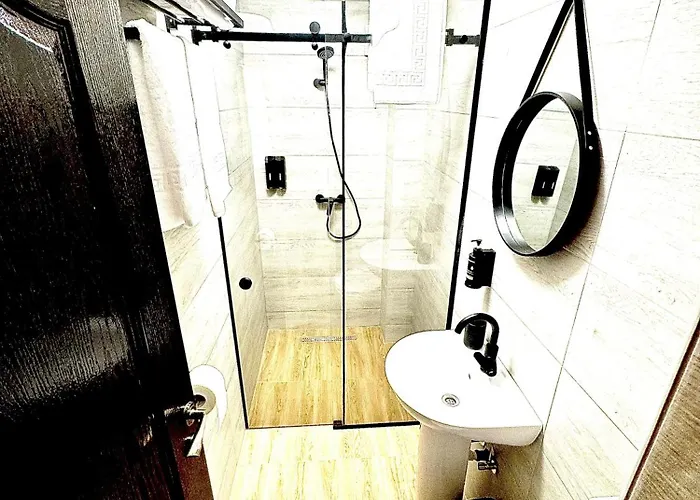 3 Baneasa Airport Πανσιόν 3*