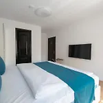 Guest house 3 Baneasa Airport